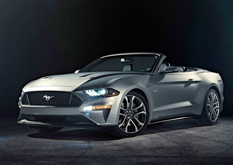 Ford redizajnirao Mustang i uputio posljednji pozdrav V6 motoru