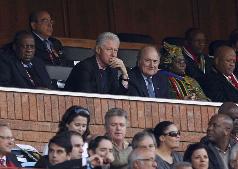 Oduševljeni Clinton navijat će i protiv Gane
