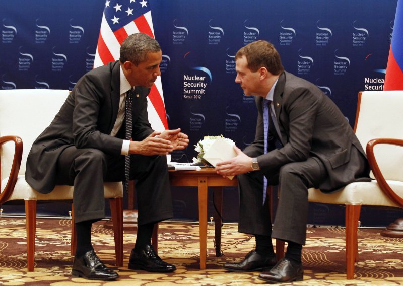 Lavina reakcija na gaf Obame i Medvedeva