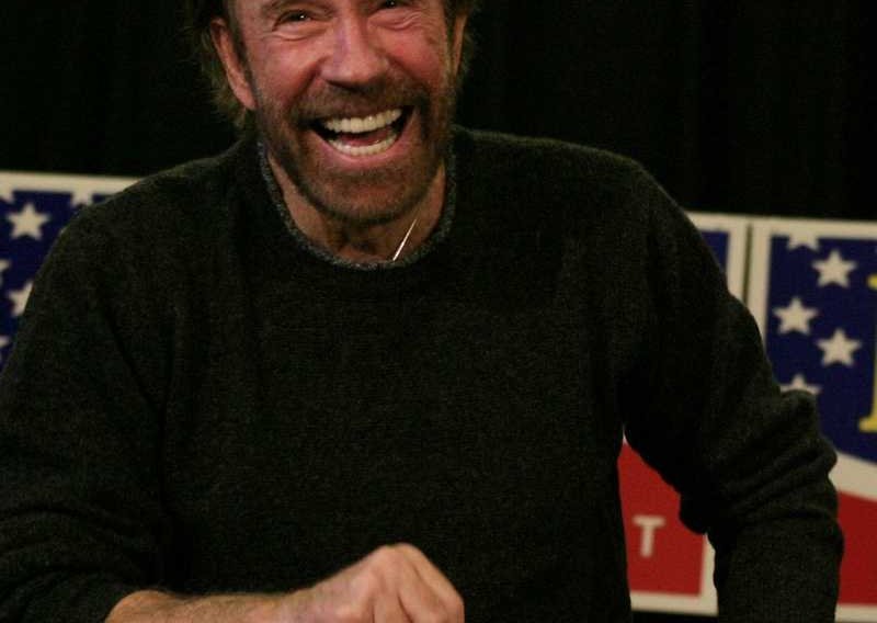Chuck Norris 'Plaćenike 2' pretvara u dječji film
