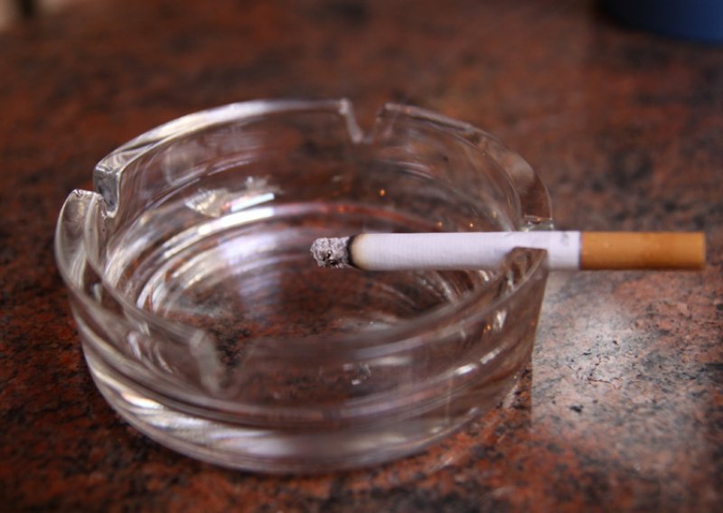 Bugarska zabranila pušenje!