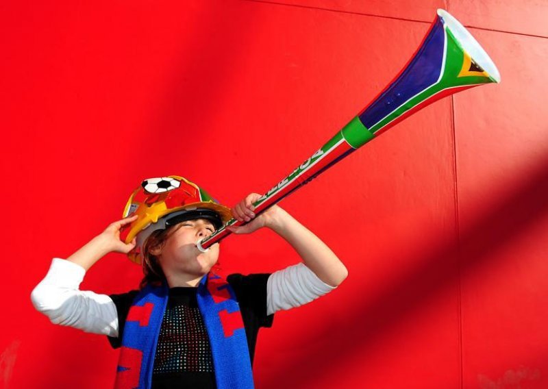 Jagma za vuvuzelama: Kinezi povećavaju proizvodnju
