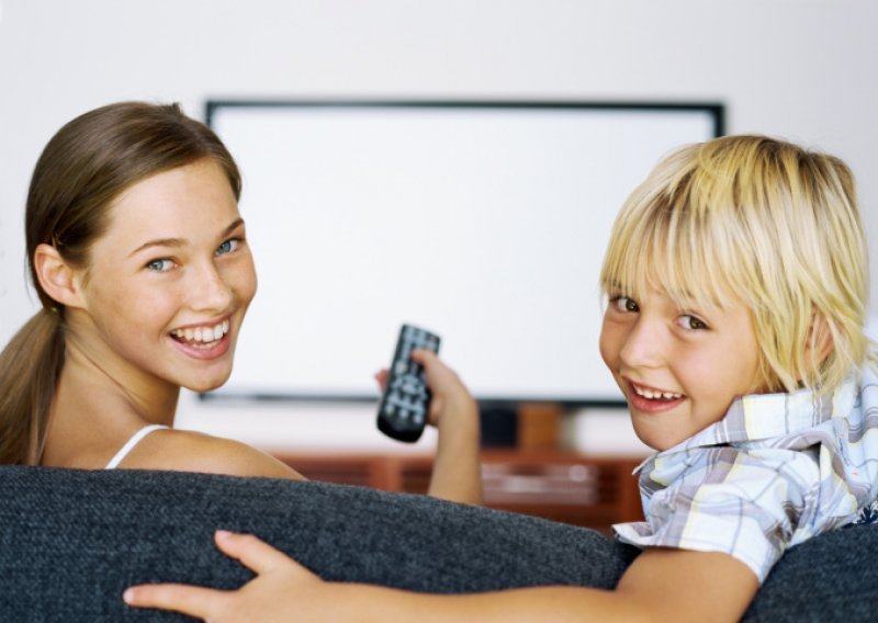 Televizija utječe na lošu prehranu tinejdžera