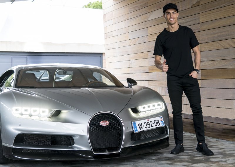 Christiano Ronaldo nabavio novi automobil, pogledajte koji