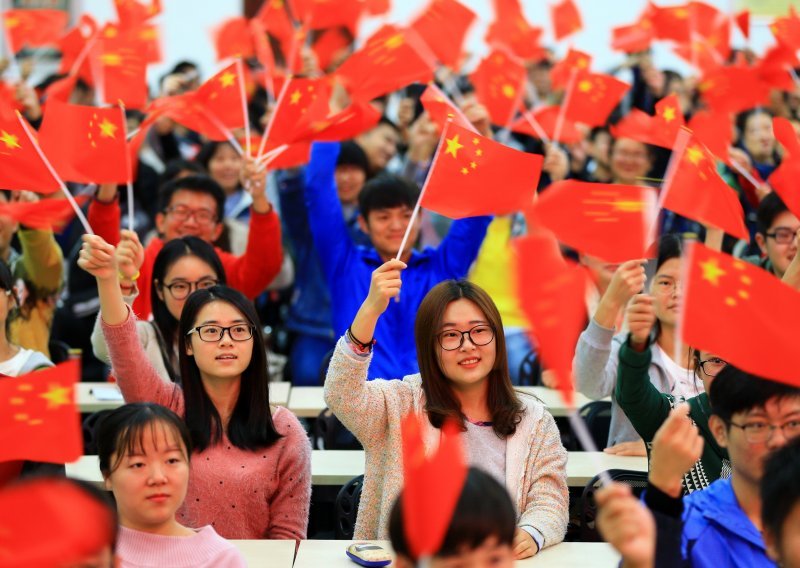 Xi obećao izgraditi modernu socijalističku državu koja nikad neće kopirati druge