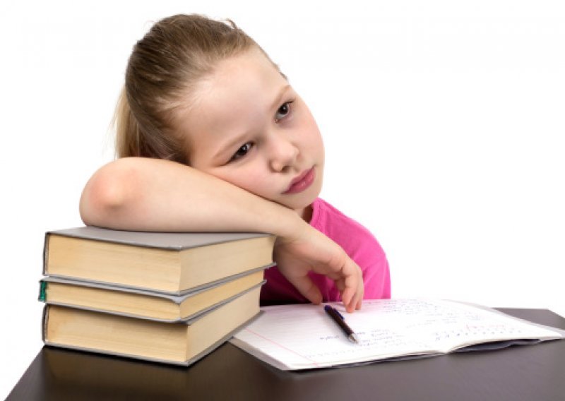 Kako motivirati dijete da samostalno piše zadaće