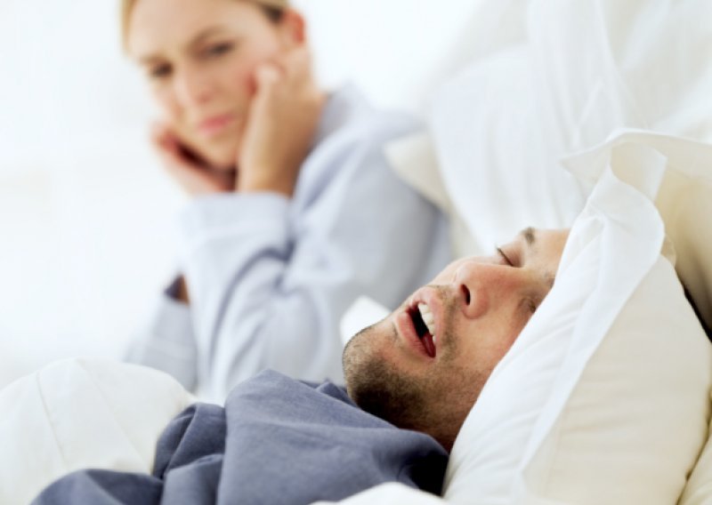 Kako spriječiti partnera da vam remeti san
