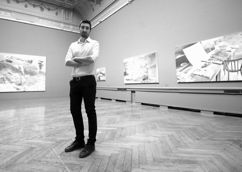 U Umjetničkom paviljonu otvorena izložba Zlatana Vehabovića