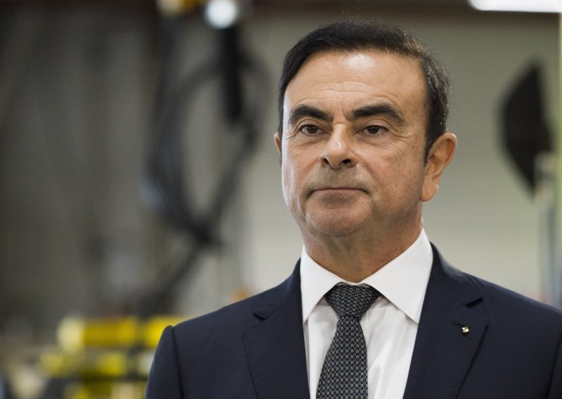 Bivši šef Nissana i Renaulta mora kompaniji vratiti pet milijuna eura