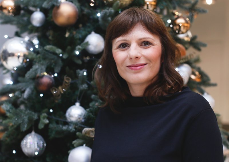 Božićna priča Julijane Adamović: To ja dišem jaslama