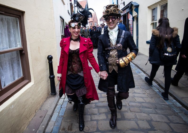 Engleski grad dva puta godišnje pretvara se u okupljalište ljubitelja gotike i steampunka