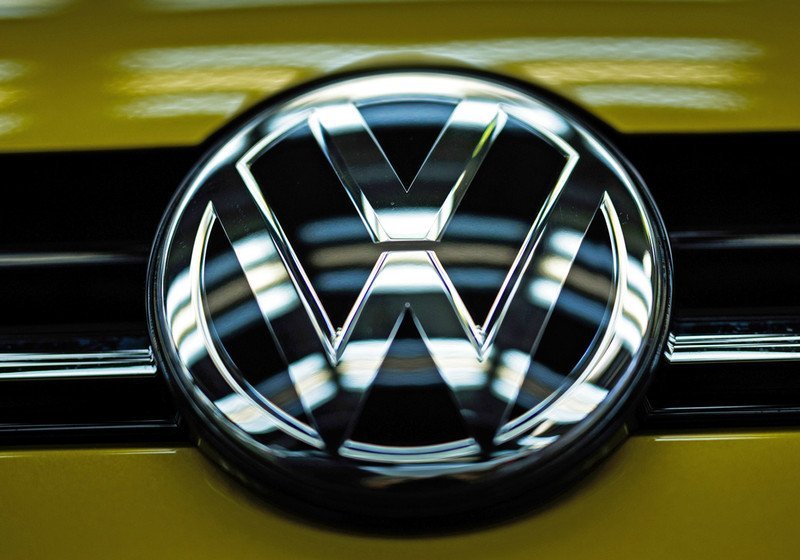 2015: Volkswagen priznao da vara na testovima kako bi njegovi automobili bili ekološki prihvatljiviji