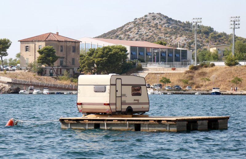 Kamp kućica na moru