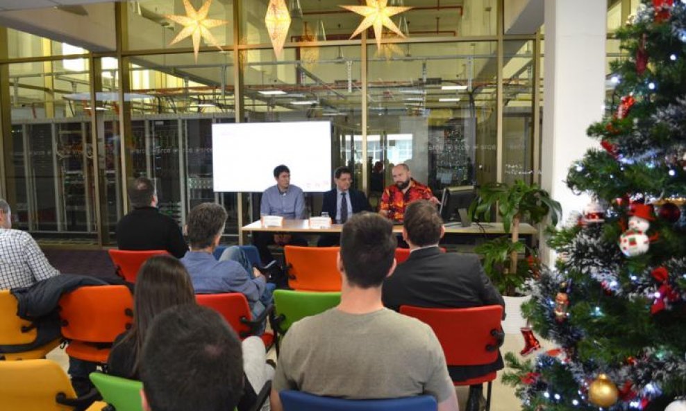 Krešimir Pripužić, Zoran Bekić i Emir Imamagić tijekom predstavljanja usluge SRCE HTC Cloud
