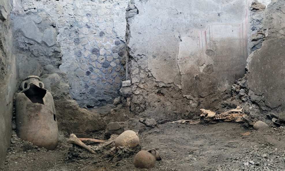 Ostaci dviju osoba pronađeni u ruševinama Pompeja
