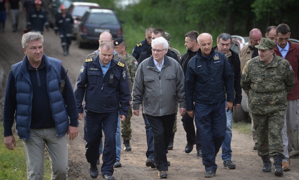 Ivo Josipović i Ranko Ostojić, poplave