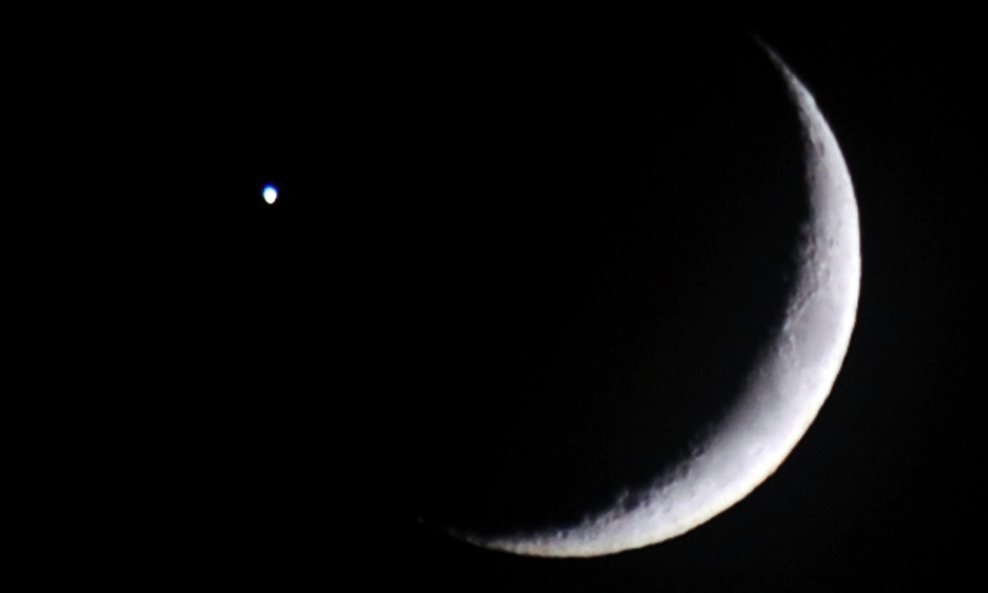 Mjesec, Venera i Jupiter