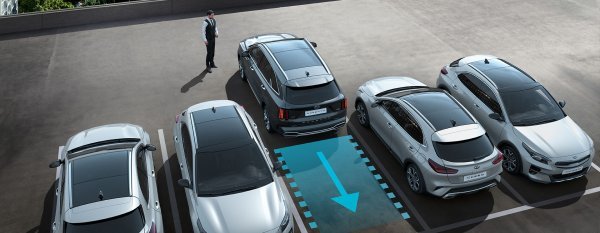 Kia Sorento i funkcija Remote Smart Parking Assist (daljinsko pametno parkiranje)