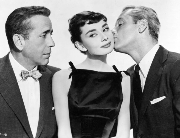 Humphrey Bogart, Audrey Hepburn i William Holden u filmu 'Sabrina' 1954.