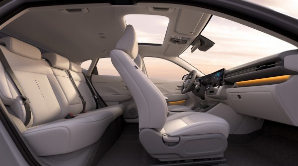 Hyundai pokazao kako će izgledati nova Kona