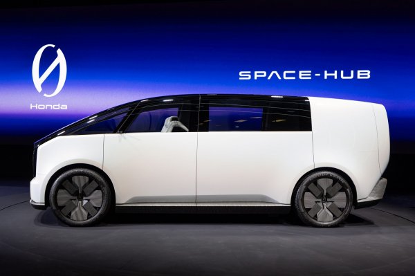 'Honda 0 serija': Space-Hub