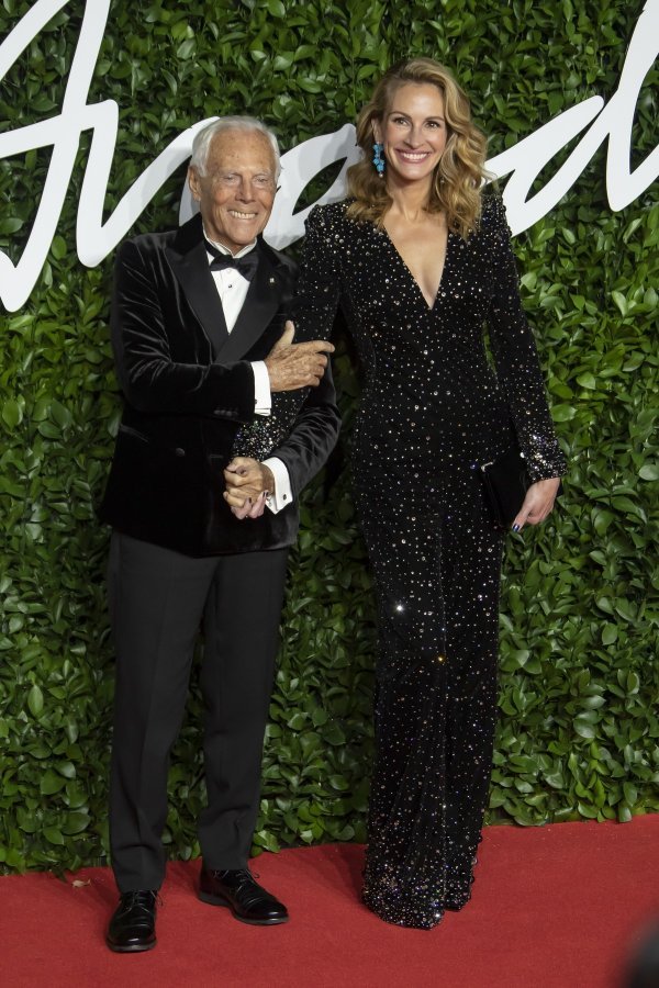 Giorgio Armani i Julia Roberts na dodjeli Fashion Awards 2019. godine